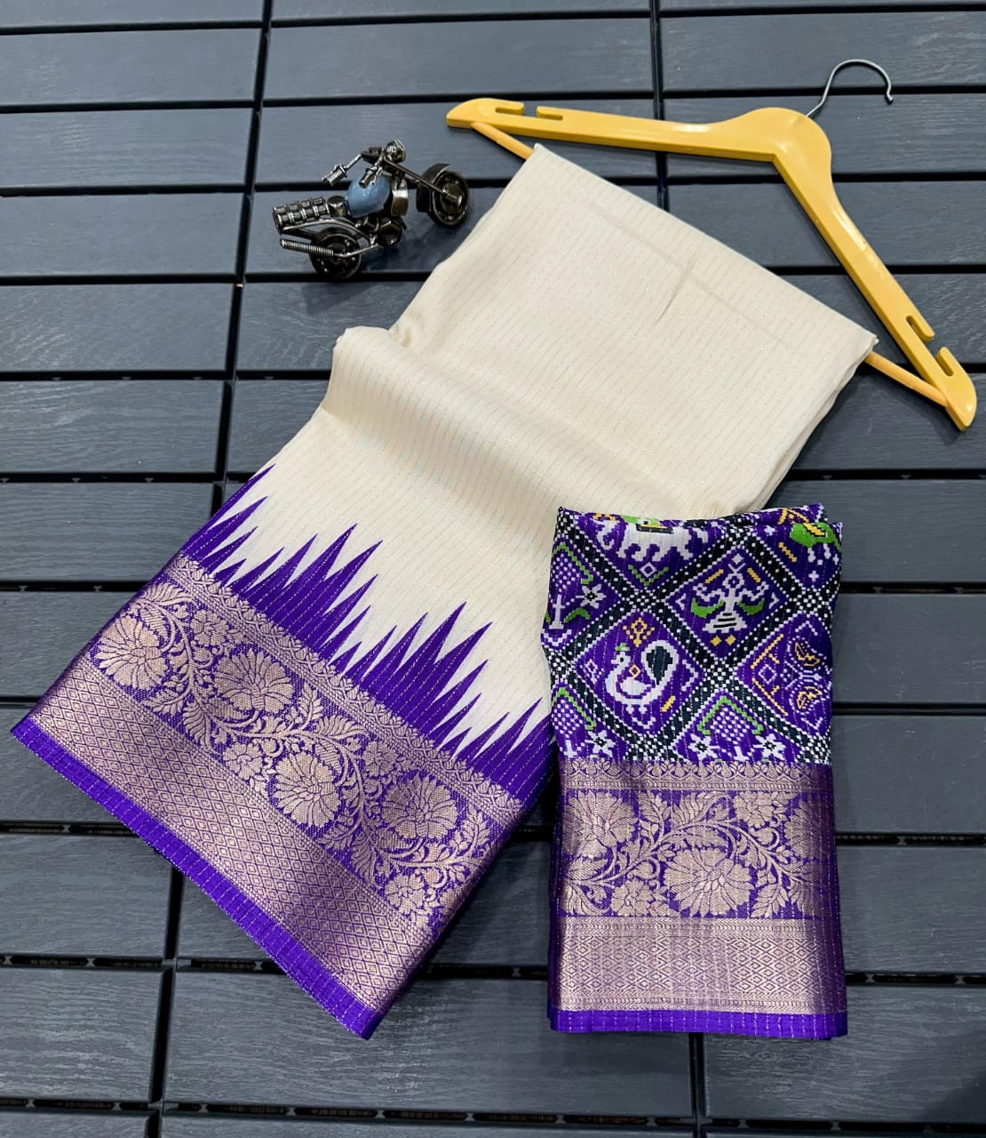 REKKO SILK SAREES