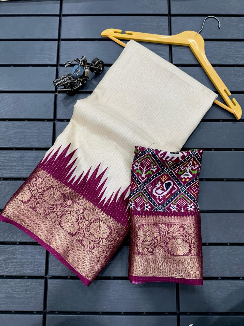 REKKO SILK SAREES